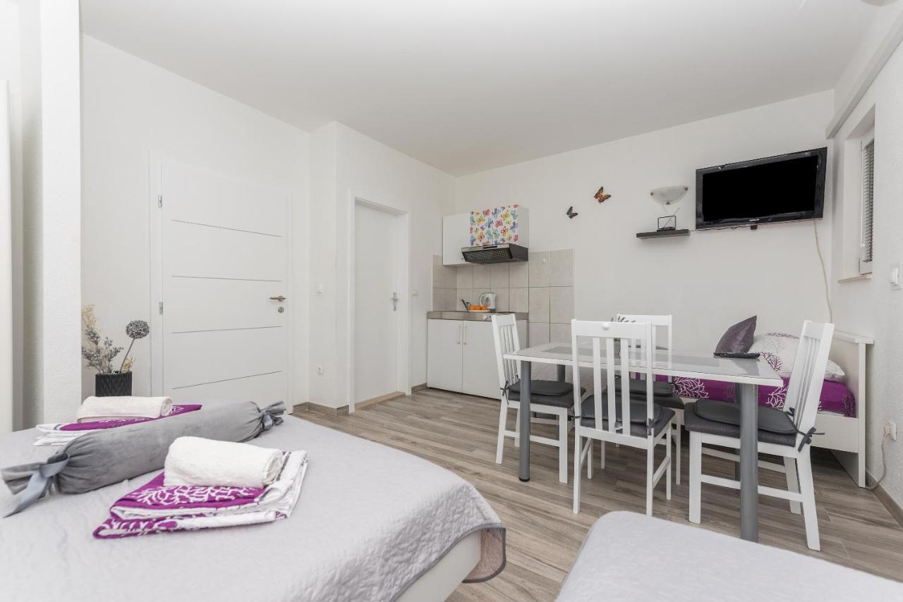 Apartmani Franko 巴什卡沃达 外观 照片