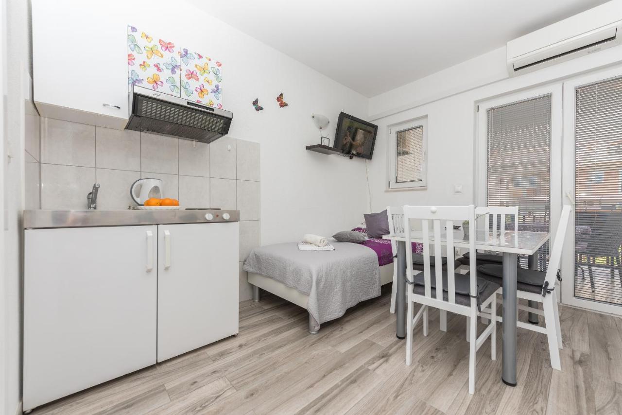 Apartmani Franko 巴什卡沃达 外观 照片