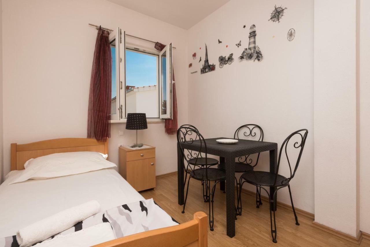 Apartmani Franko 巴什卡沃达 外观 照片